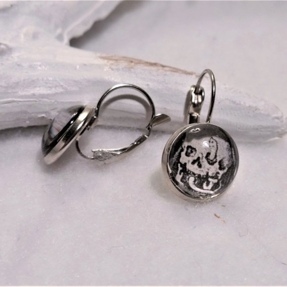 HANDMADE Memento Mori set in silver-tone metal - Picture 3 of 6